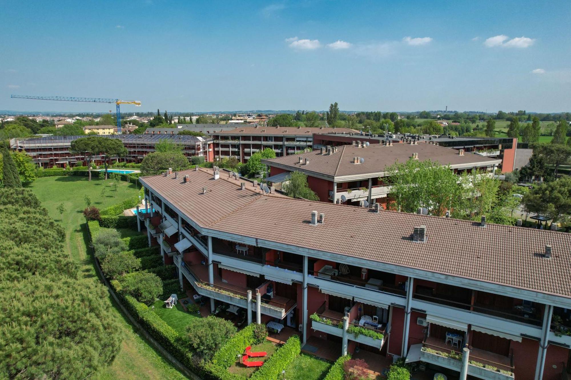 Breeze Apartment Desenzano del Garda Exterior foto